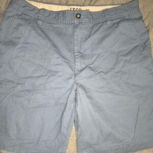 Mens IZOD shorts, 36